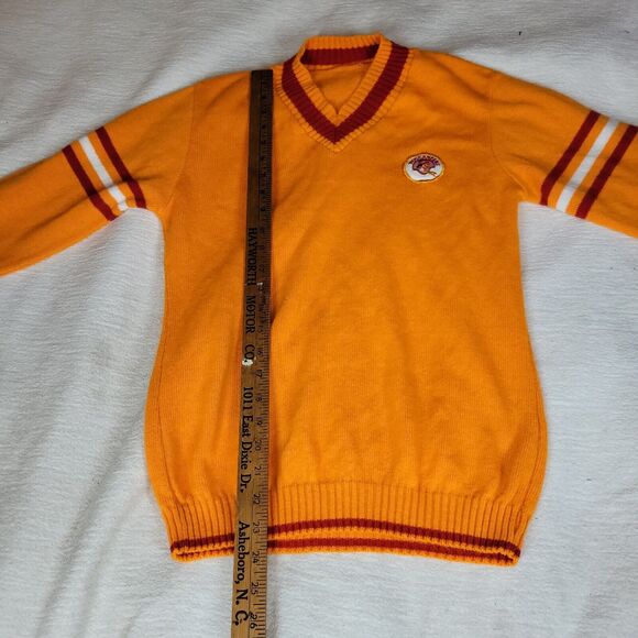 Vintage Sweater Size Large Mens Orange Varsity Sports Buccaneers Football NFL - Picture 11 of 16